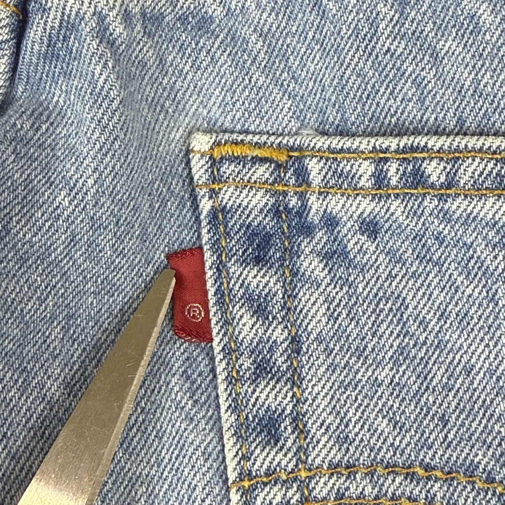 Levi's 501 Jeans Mens 38x30 (Fits 36x29) Light Wash Button Fly 2002 Y2K - Picture 8 of 16